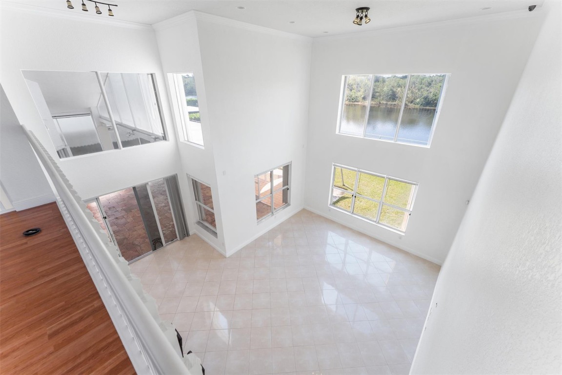 SUNSET LAKES PLAT THREE - Residential