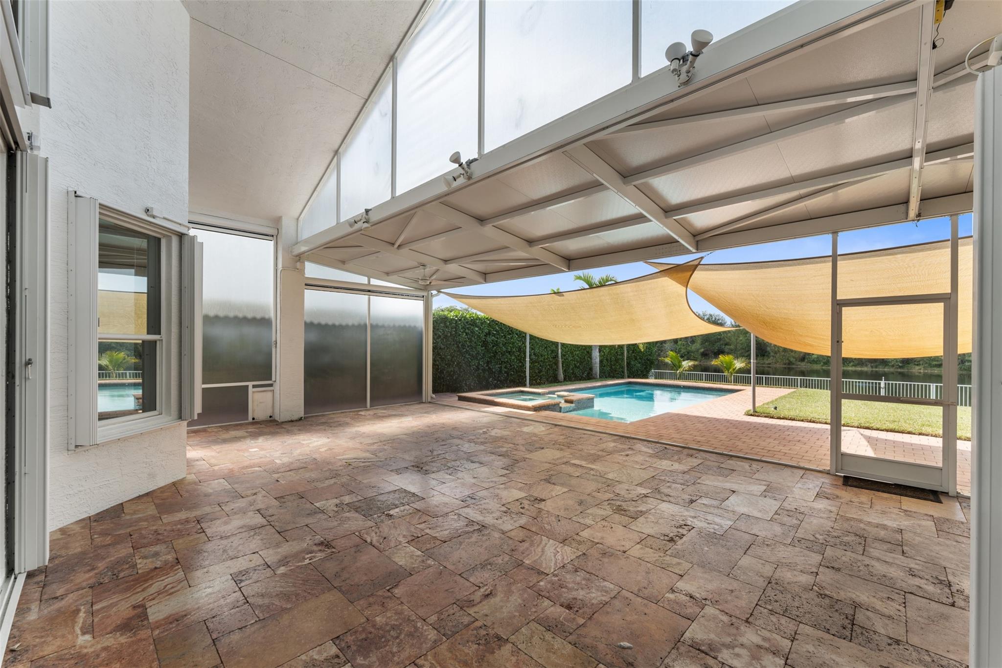 SUNSET LAKES PLAT THREE - Residential