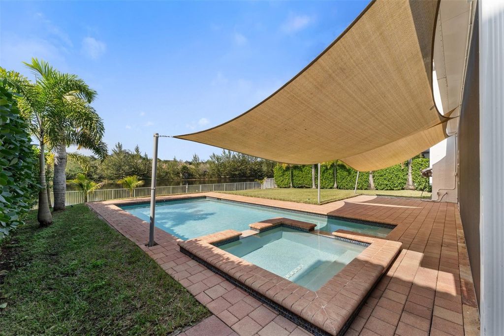 Photo of 5318 SW 195th Terrace, Miramar, FL 33029 (MLS # F10483027)