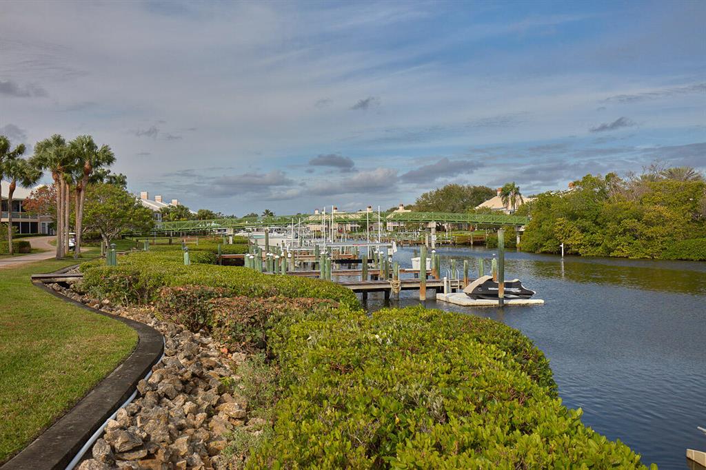 Admirals Cove - Residential