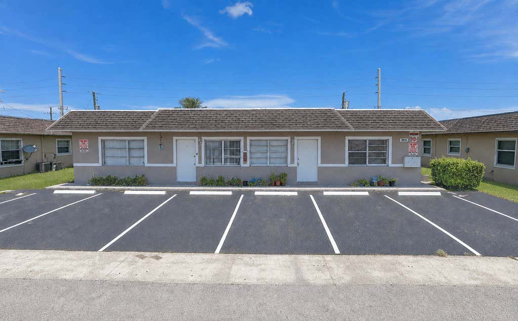 Photo of 3970 NW 31ST Terrace #1, Lauderdale Lakes, FL 33309 (MLS # B26060057)
