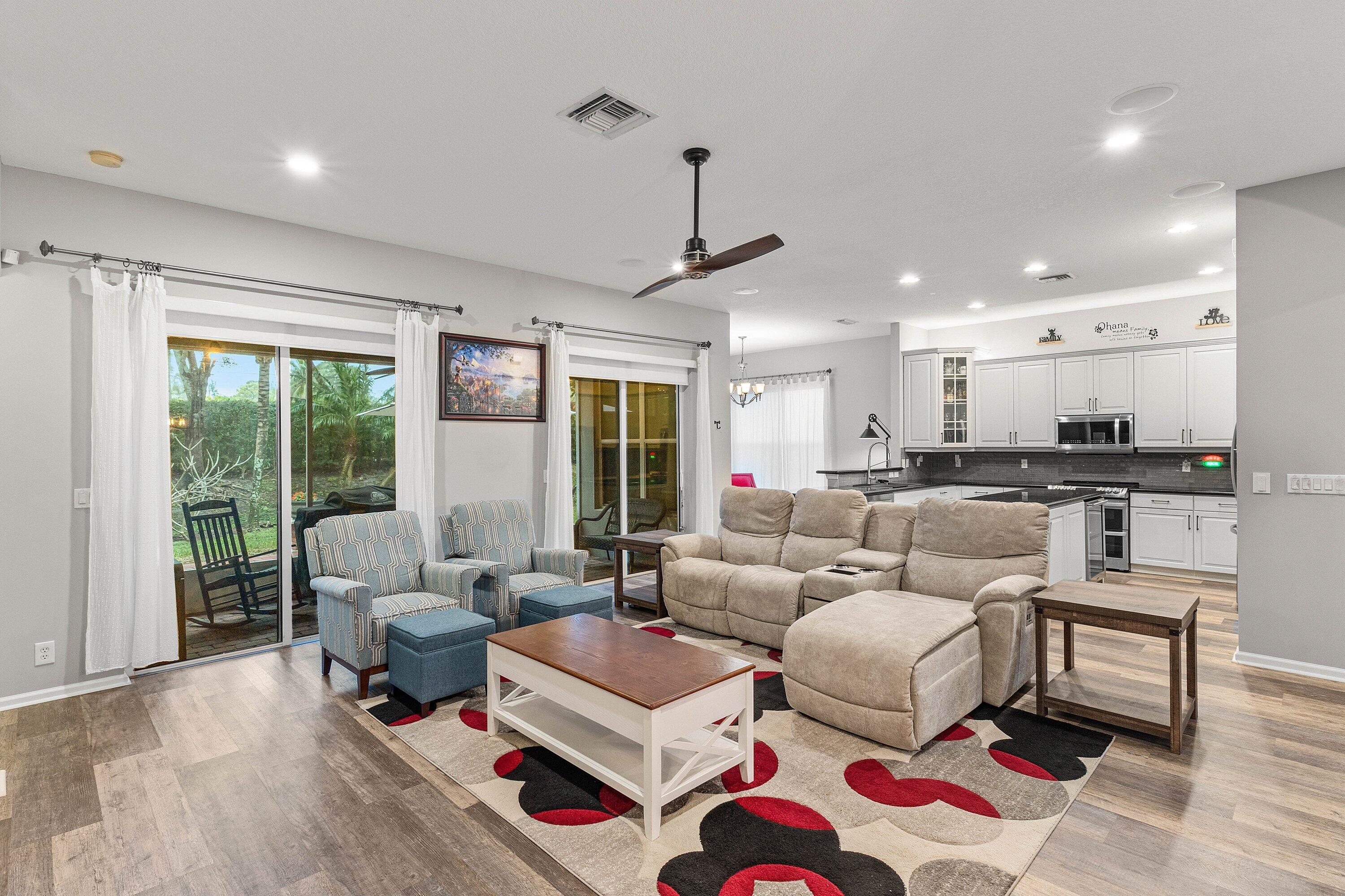 DIAMOND C RANCH POD B - Residential