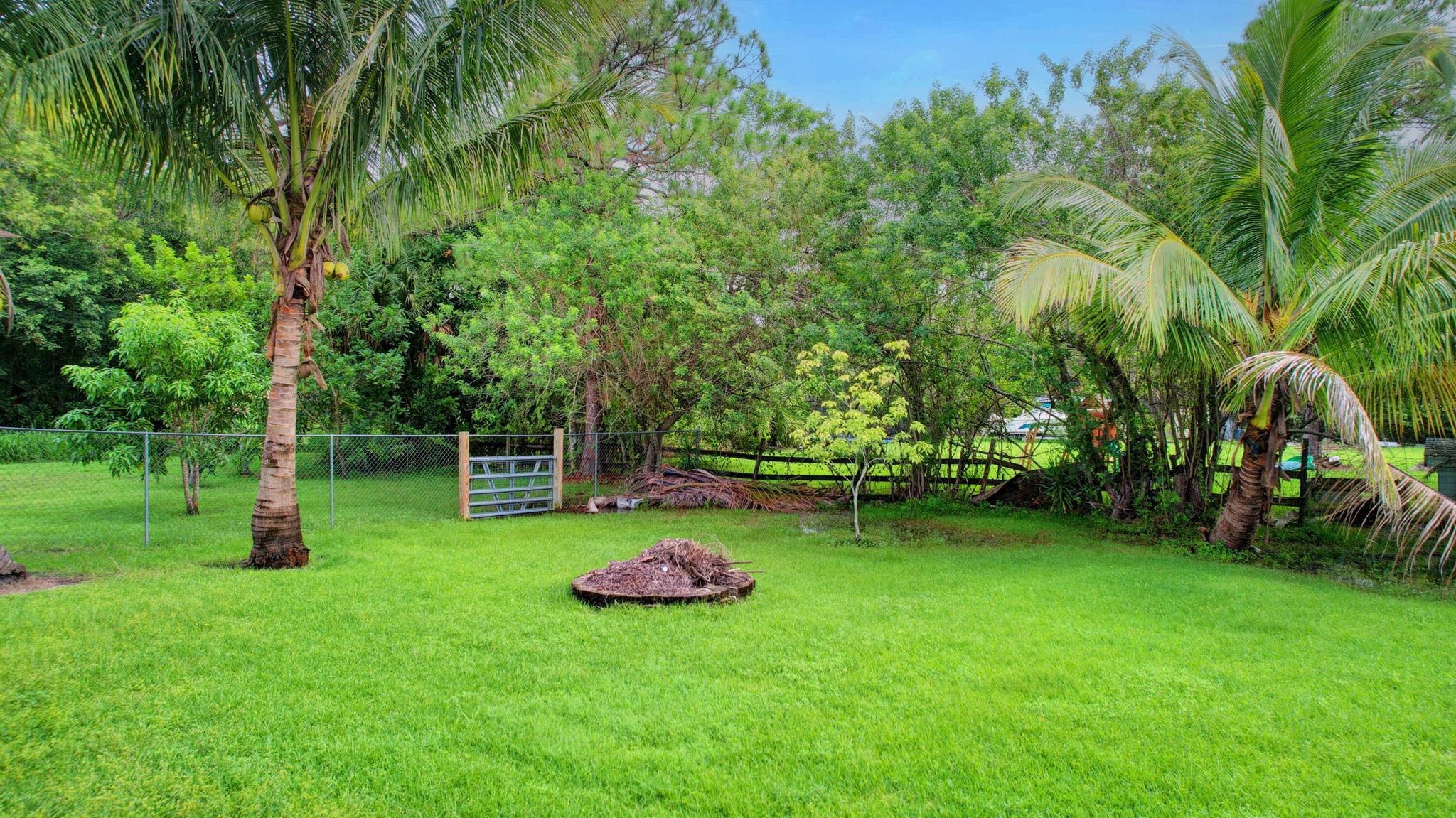 The Acreage - Residential