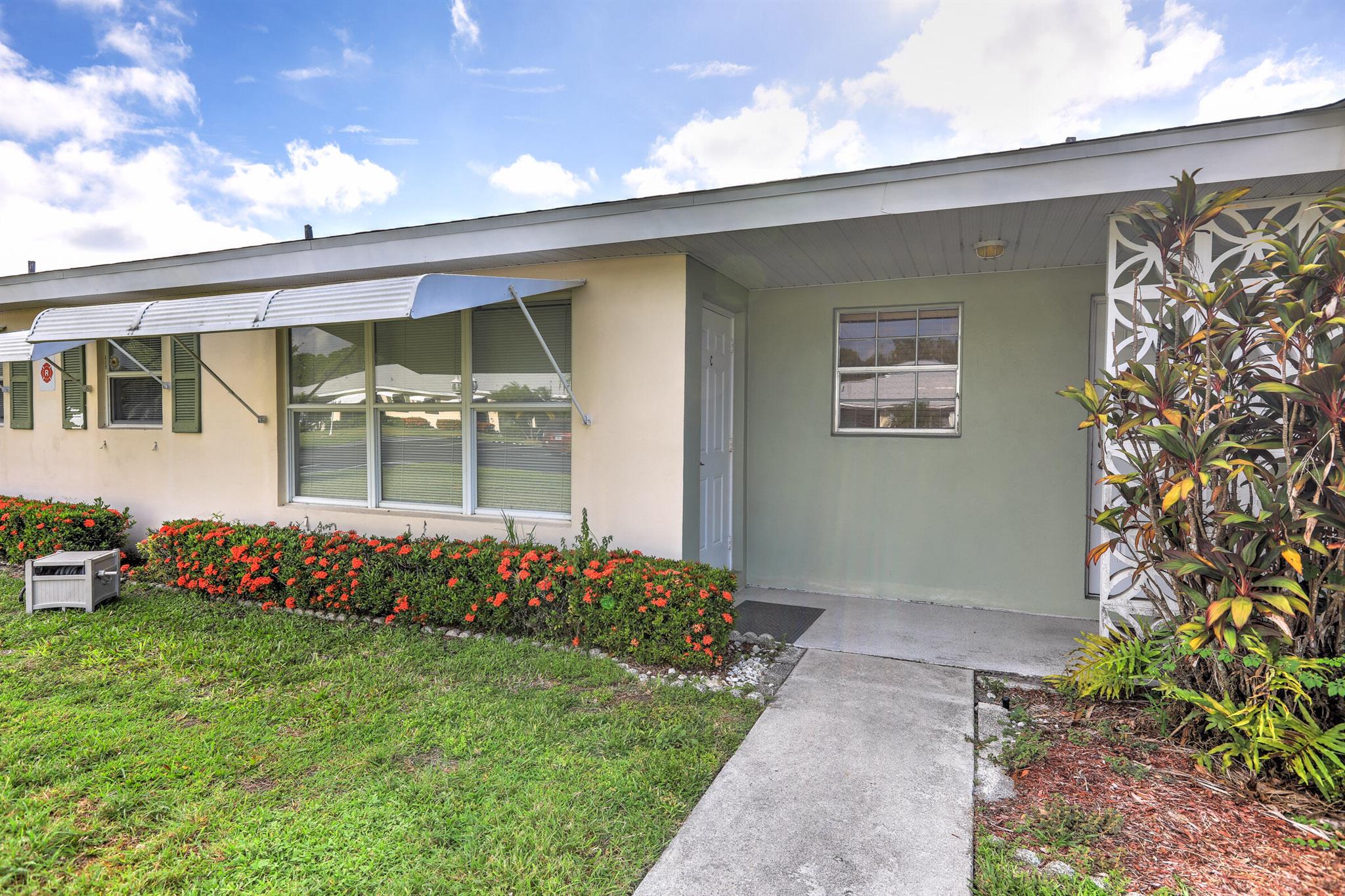 This well-maintained villa offers a spacious 1 bedroom, 1.5 bathrooms, and an enclosed patio that adds extra living space. Located in the desirable High Point community, the unit features 42'' cabinets with pull-out shelves, ample storage, and generous closet space. 2024 A/C and High Point requires a 700 credit score for residency and a 2-year ownership period before leasing is permitted. Residents enjoy access to a clubhouse, heated pool, and shuffleboard courts--all within walking distance. The beautifully landscaped community promotes an active and comfortable lifestyle and is conveniently located near shopping, dining, and the beach.