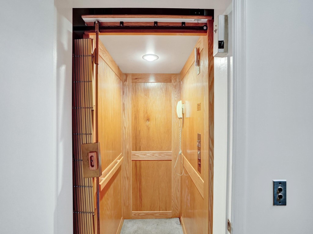 PALM ISLES I, II - Residential