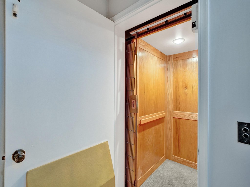 PALM ISLES I, II - Residential