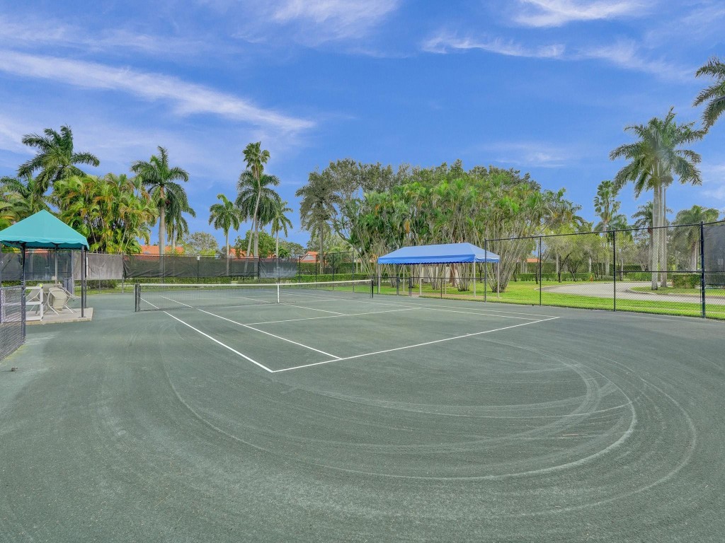 PALM ISLES I, II - Residential