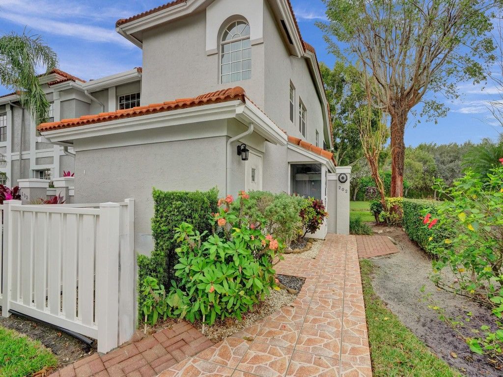 Photo of 7031 Summer Tree Drive #202, Boynton Beach, FL 33437 (MLS # F10419005)