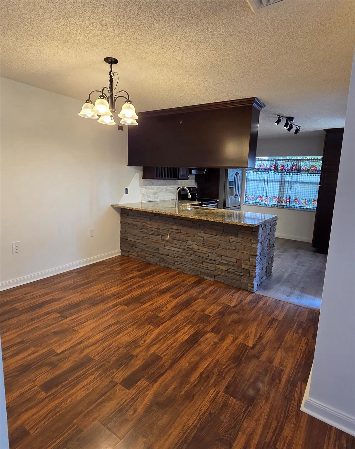 Sunset Trace - Residential