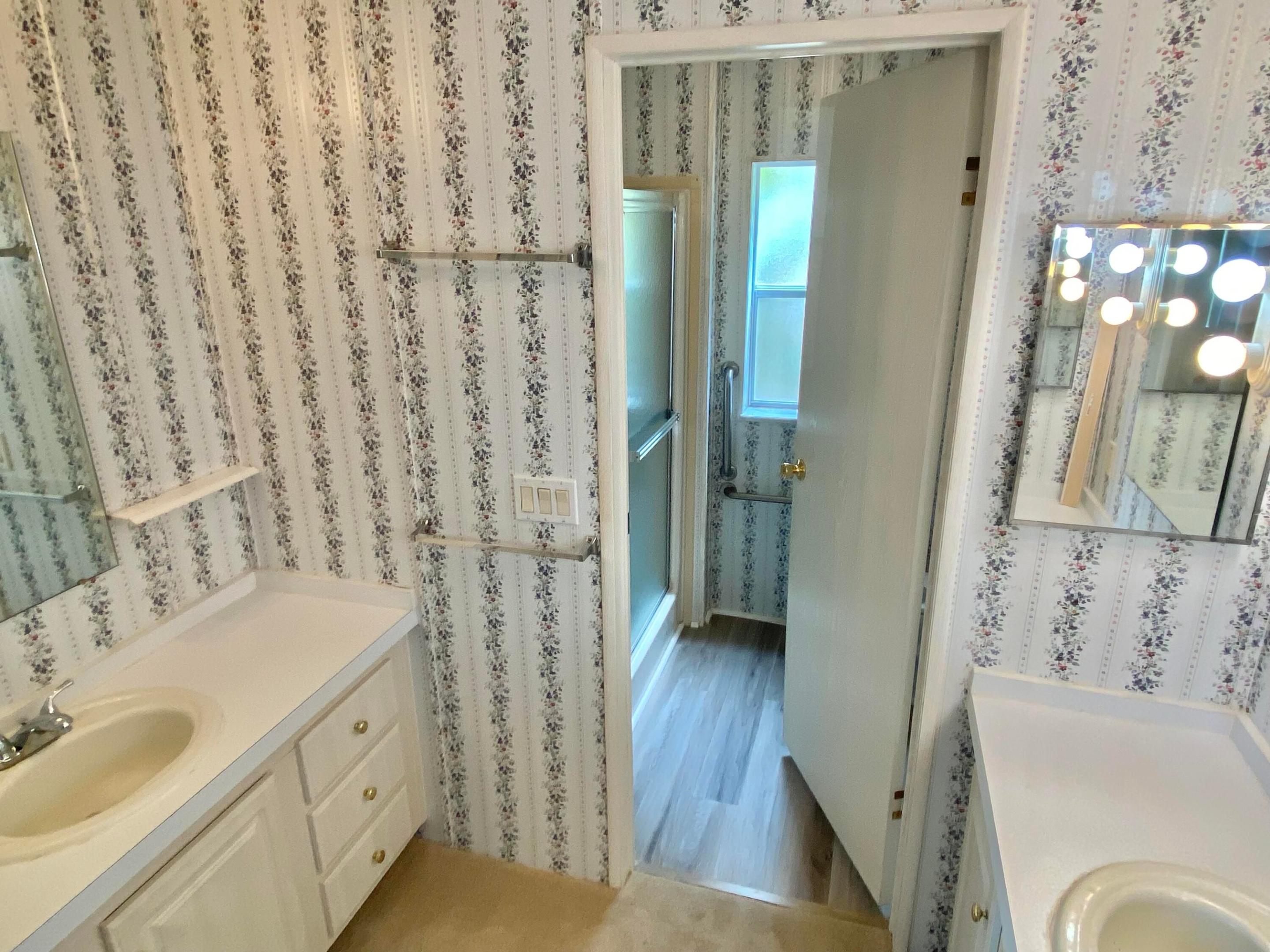 Pinelake Gardens & Estates - Residential