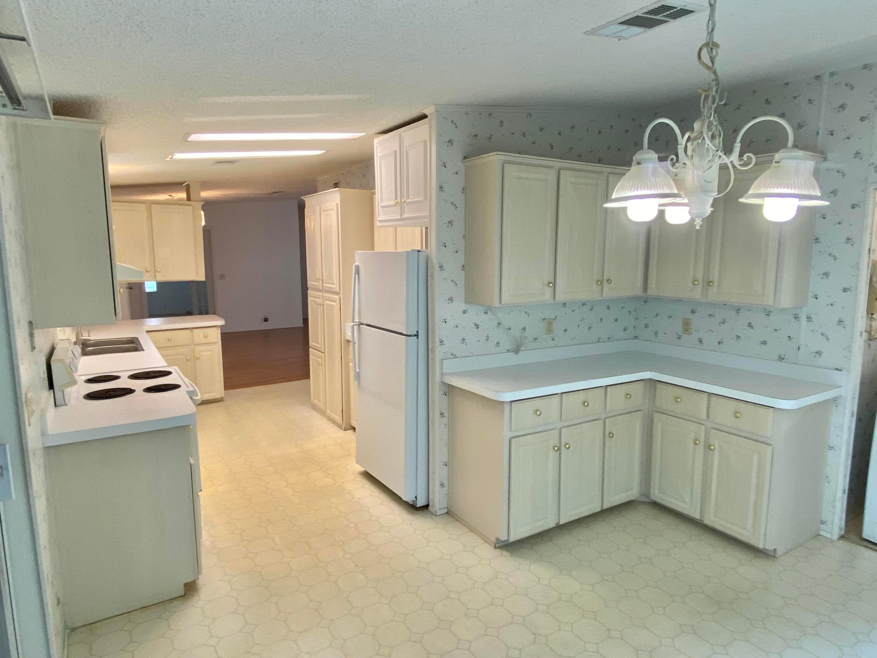 4236 SE Sweetwood Way