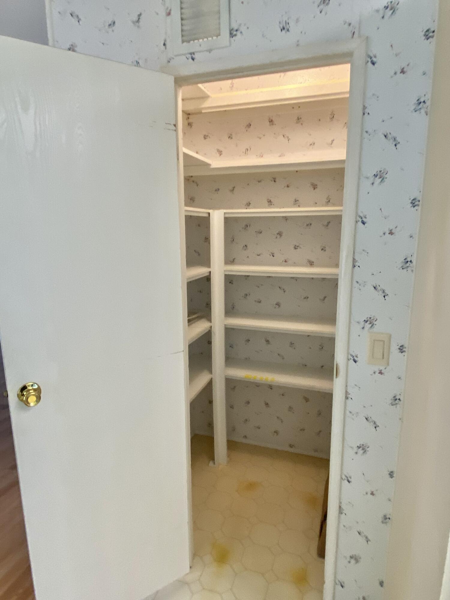 Pinelake Gardens & Estates - Residential