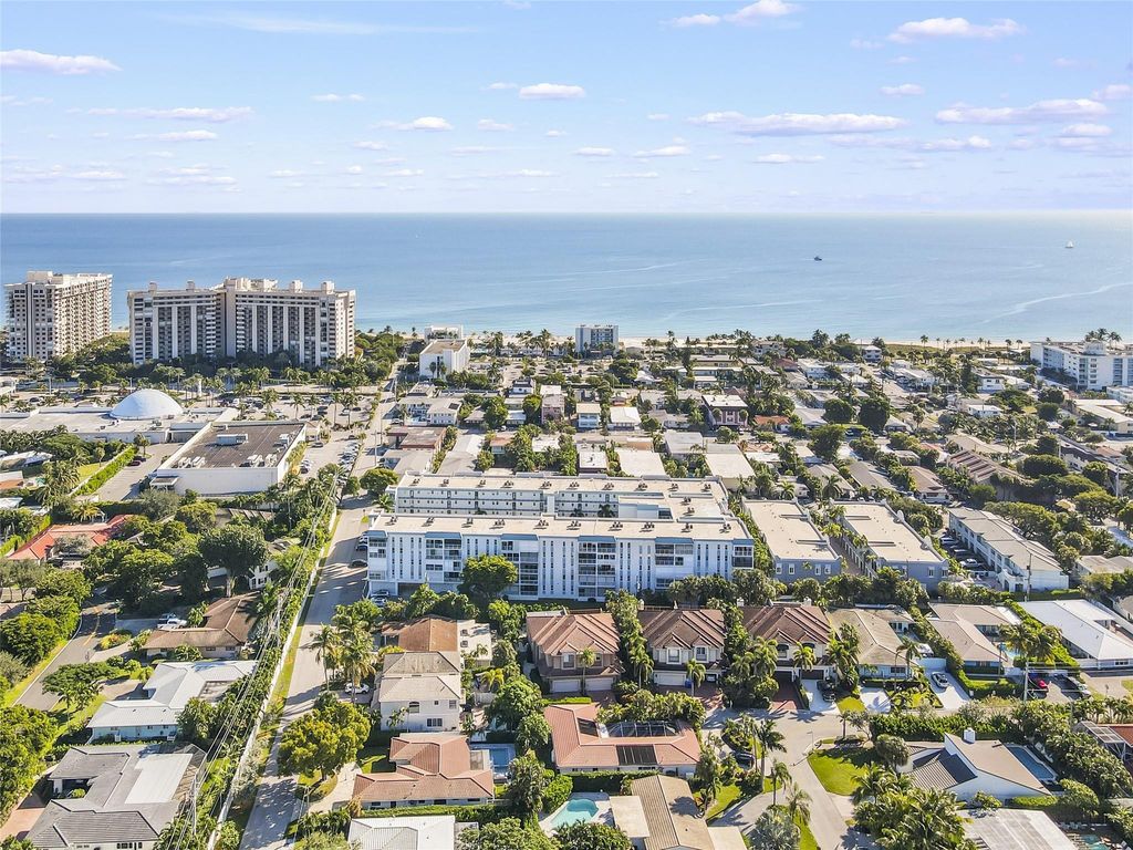 Photo of 4629 E Poinciana Street #209, Fort Lauderdale, FL 33308 (MLS # F10556105)