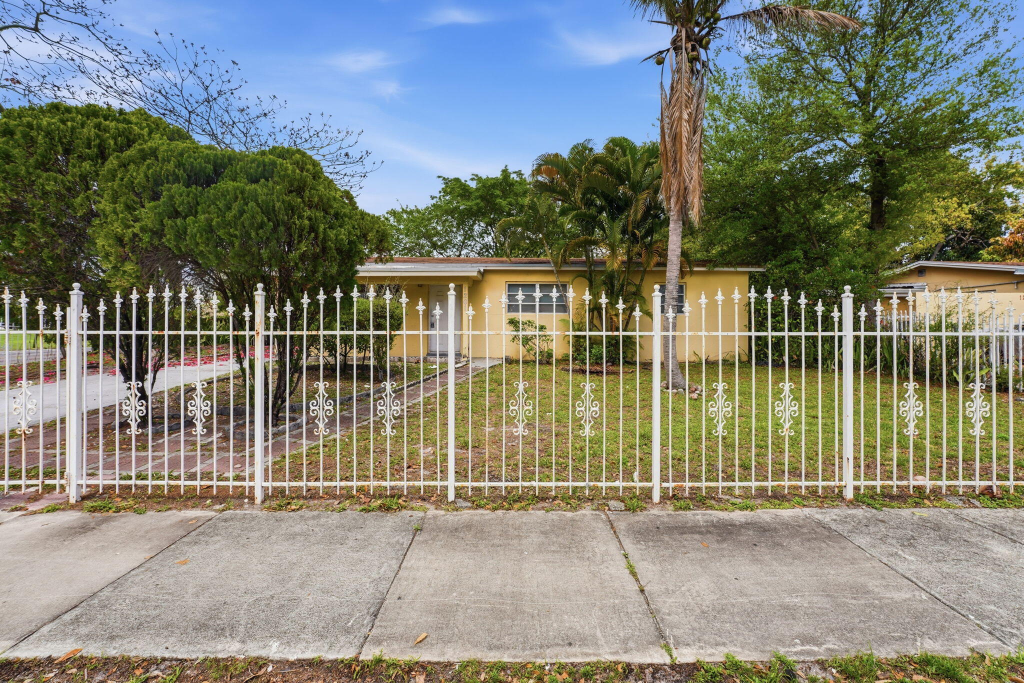 IVES ESTATES SEC 3 - Residential