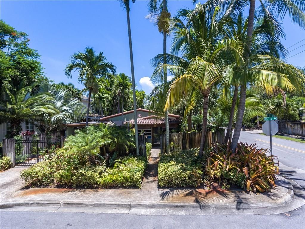 Photo of 1700 NE 16th Ave, Fort Lauderdale, FL 33305 (MLS # F10293756)