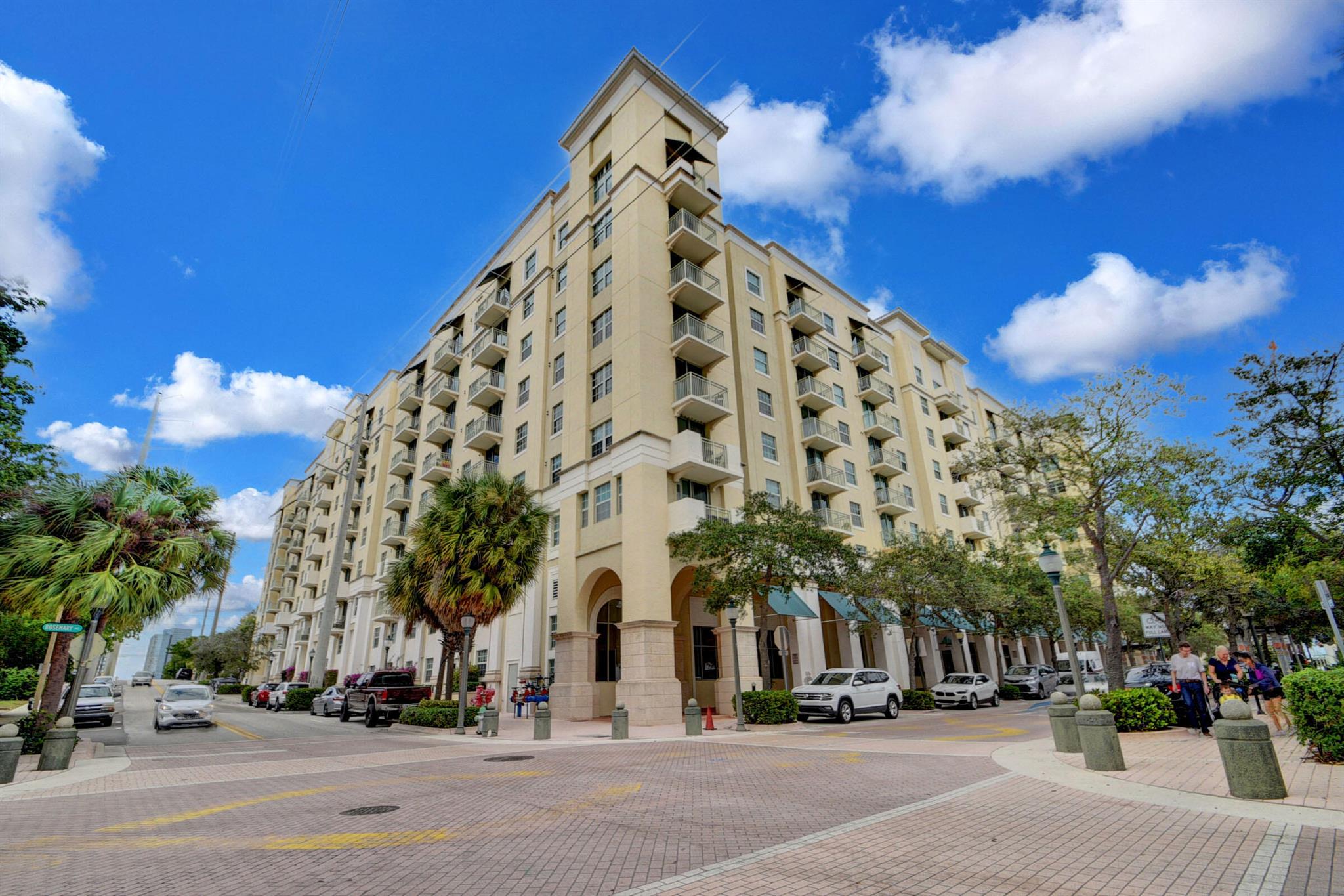 610 Clematis Street 130