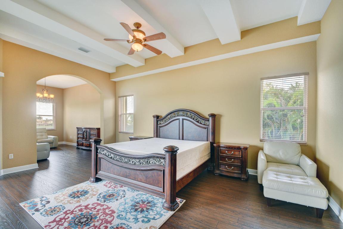 OLYMPIA 2 - Residential Lease