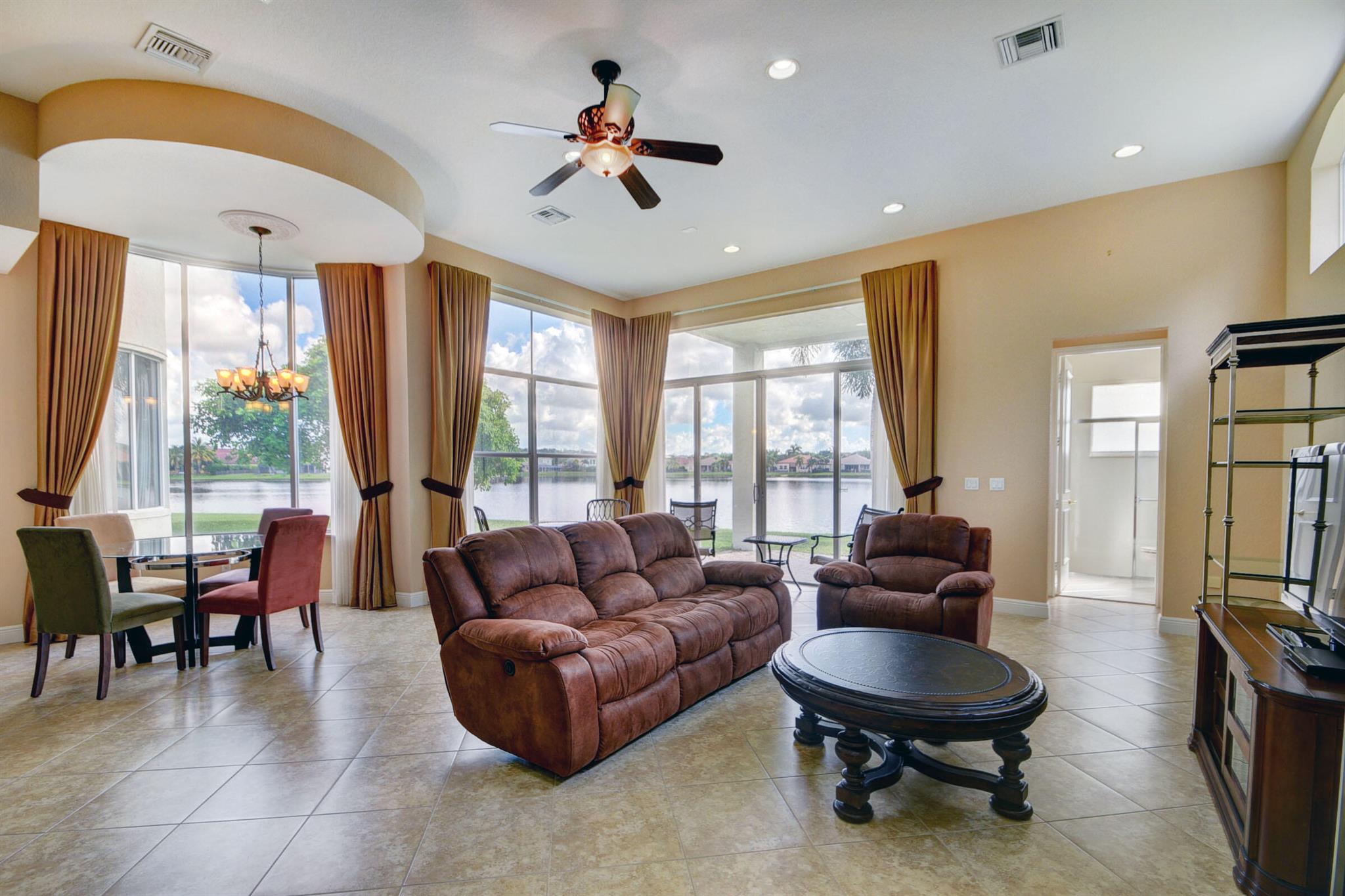 OLYMPIA 2 - Residential Lease