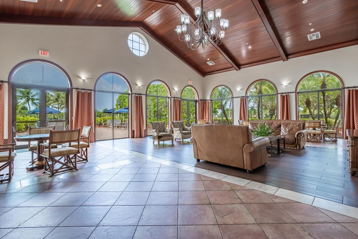 OLYMPIA 2 - Residential Lease