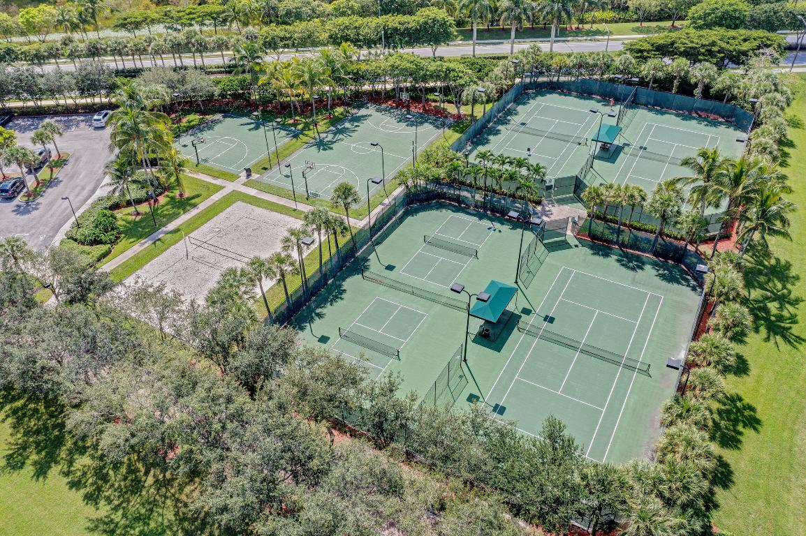 OLYMPIA 2 - Residential Lease