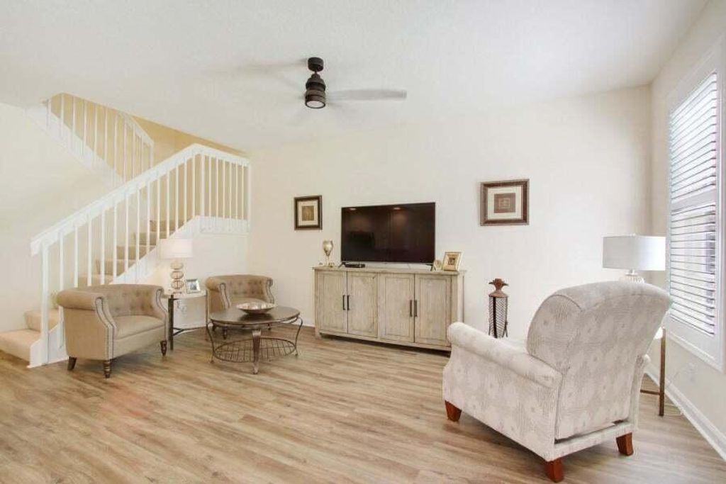 Photo of 143 Bishopwood Drive, Jupiter, FL 33458 (MLS # R10975858)