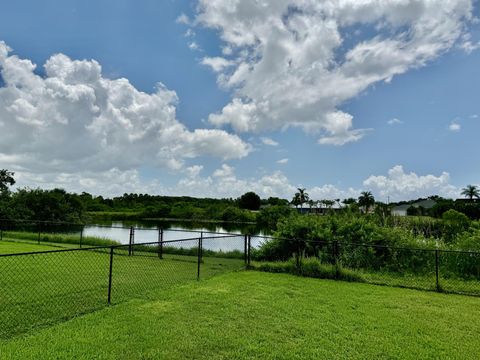 A home in Okeechobee