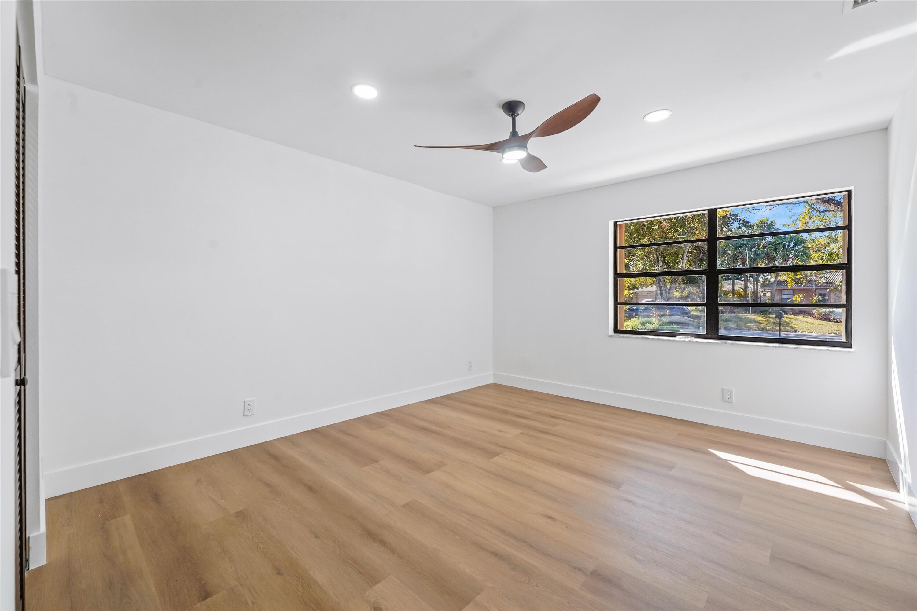 MAPLEWOOD - Residential