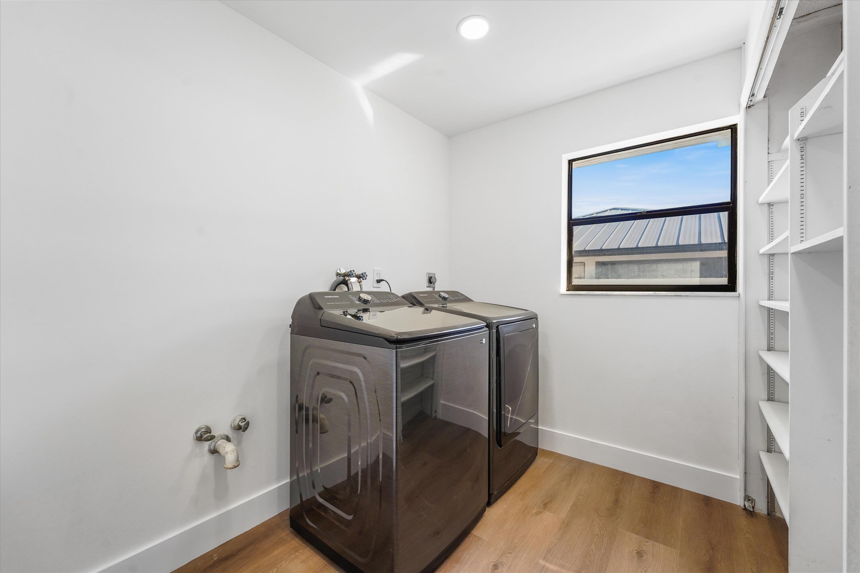 MAPLEWOOD - Residential