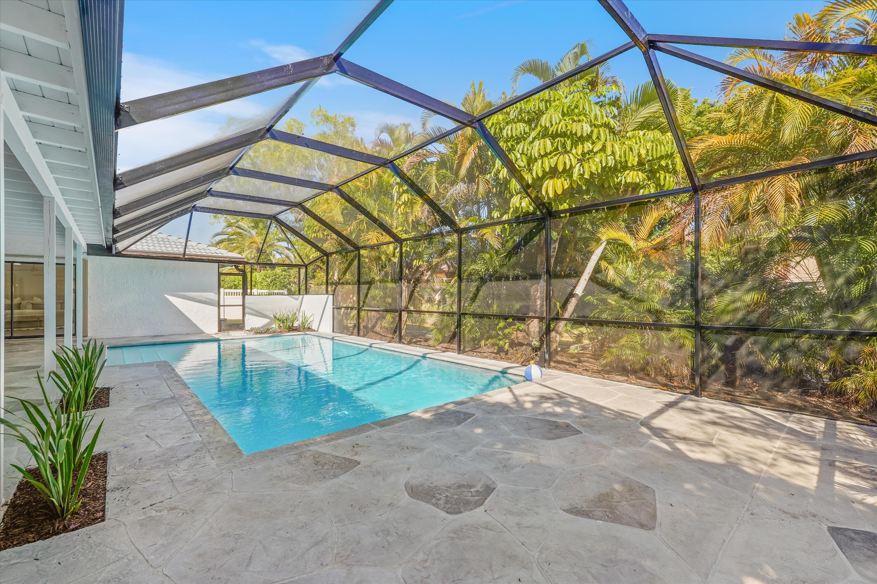 MAPLEWOOD - Residential