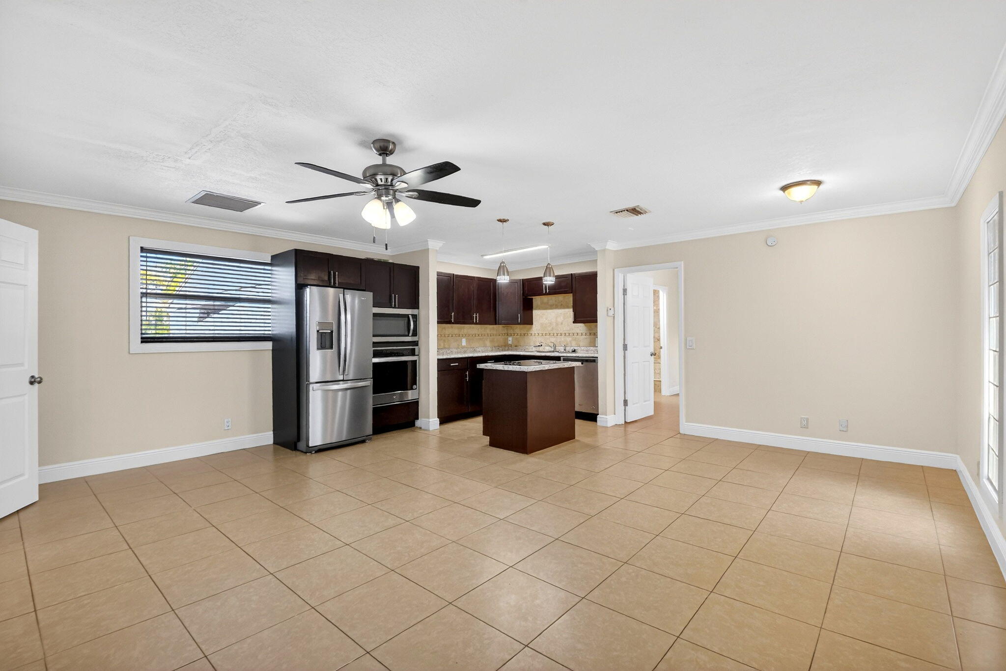 CROSSINGS OF BOYNTON BEACH CONDO - Residential