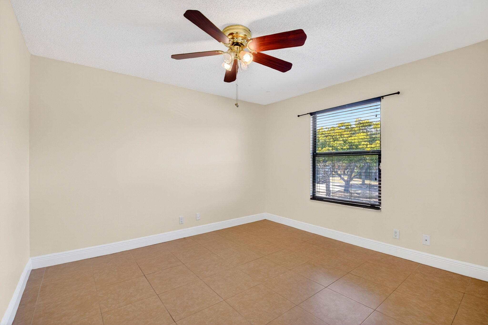 CROSSINGS OF BOYNTON BEACH CONDO - Residential