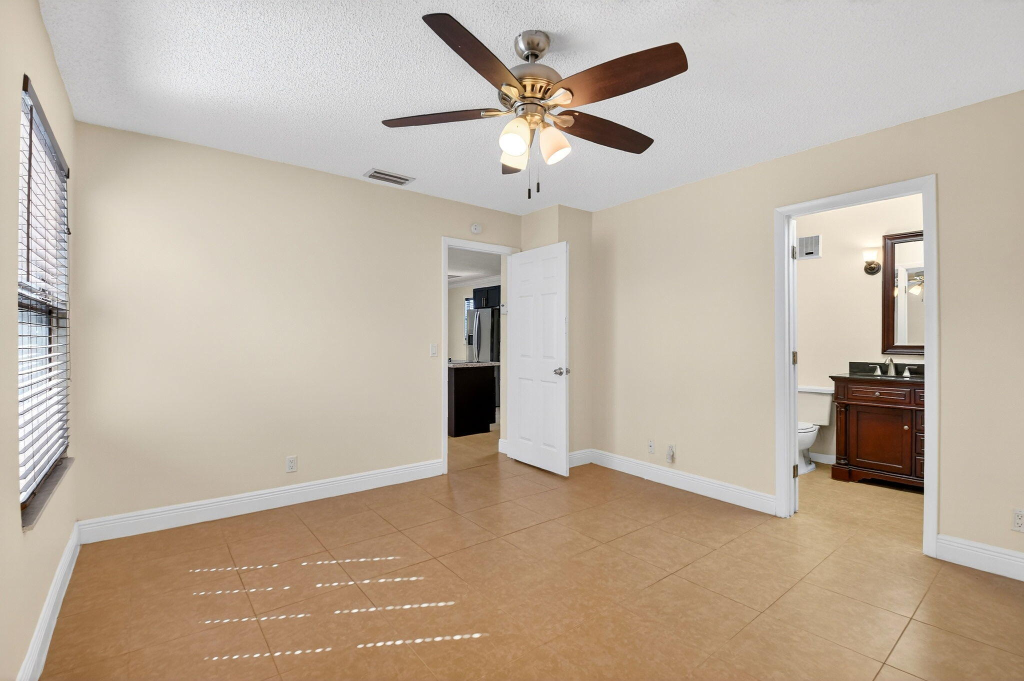 CROSSINGS OF BOYNTON BEACH CONDO - Residential