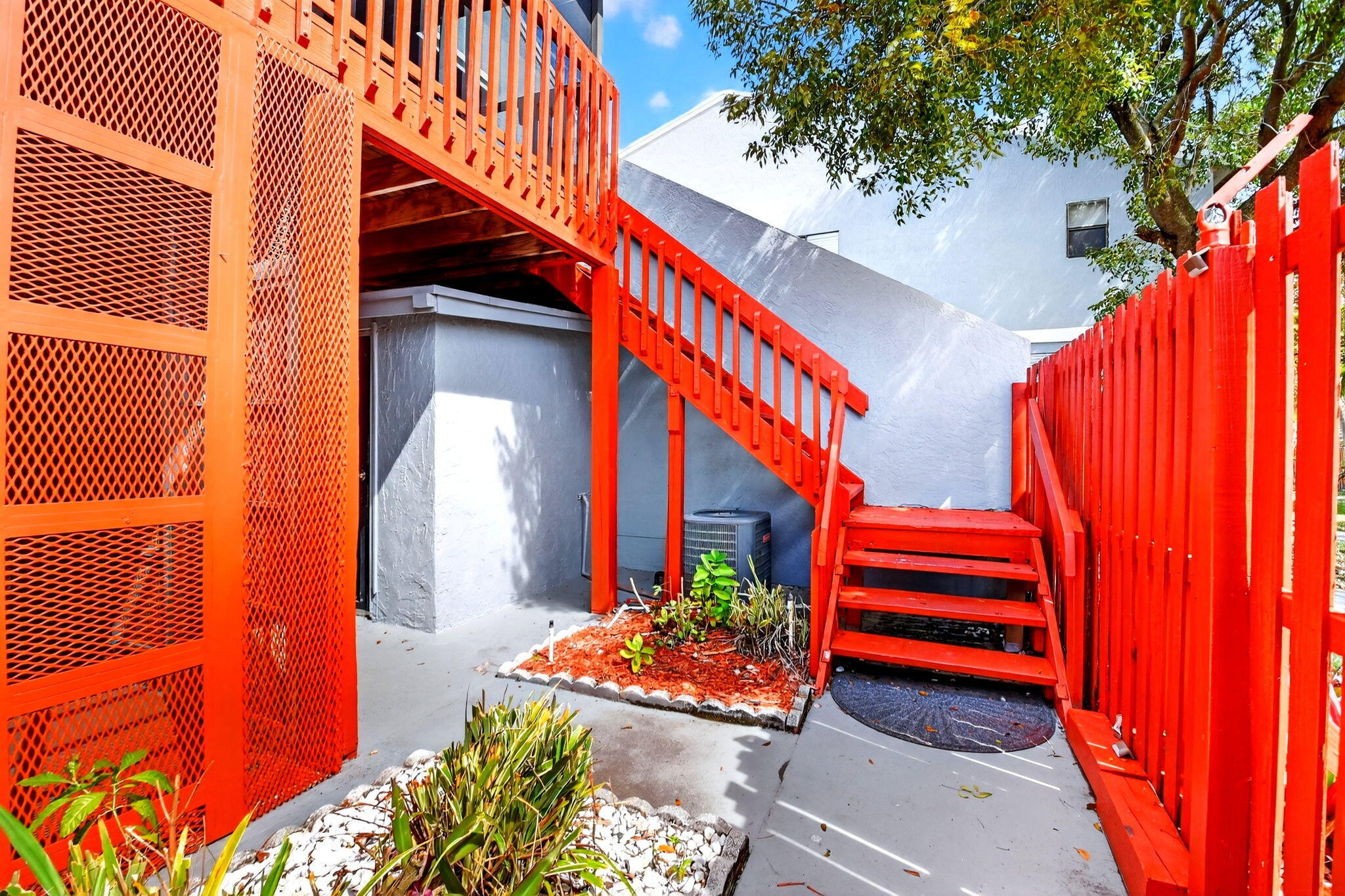 18 Crossings Circle F