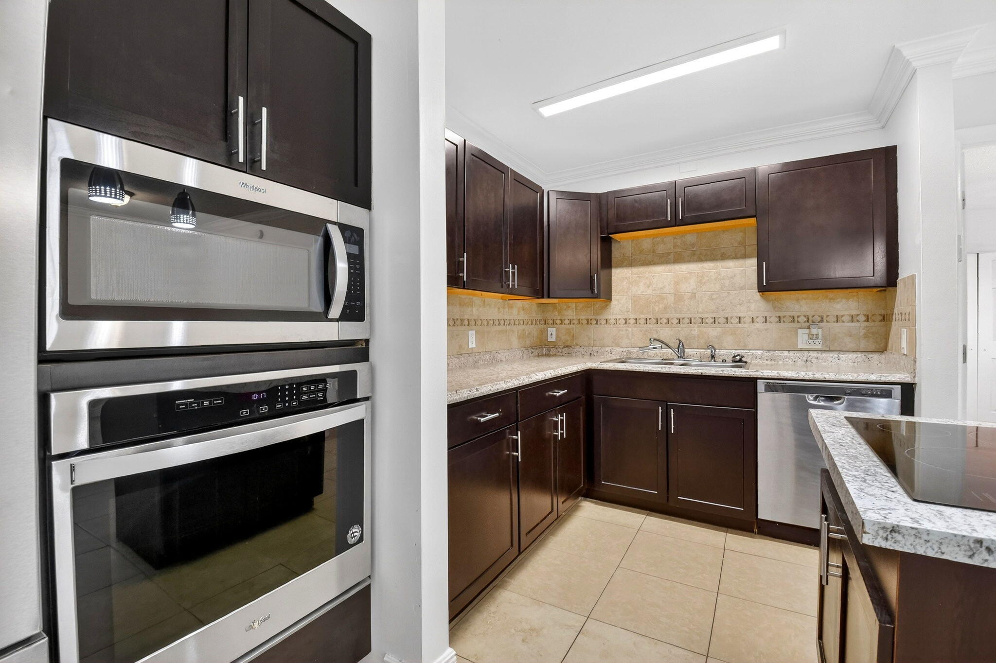 CROSSINGS OF BOYNTON BEACH CONDO - Residential