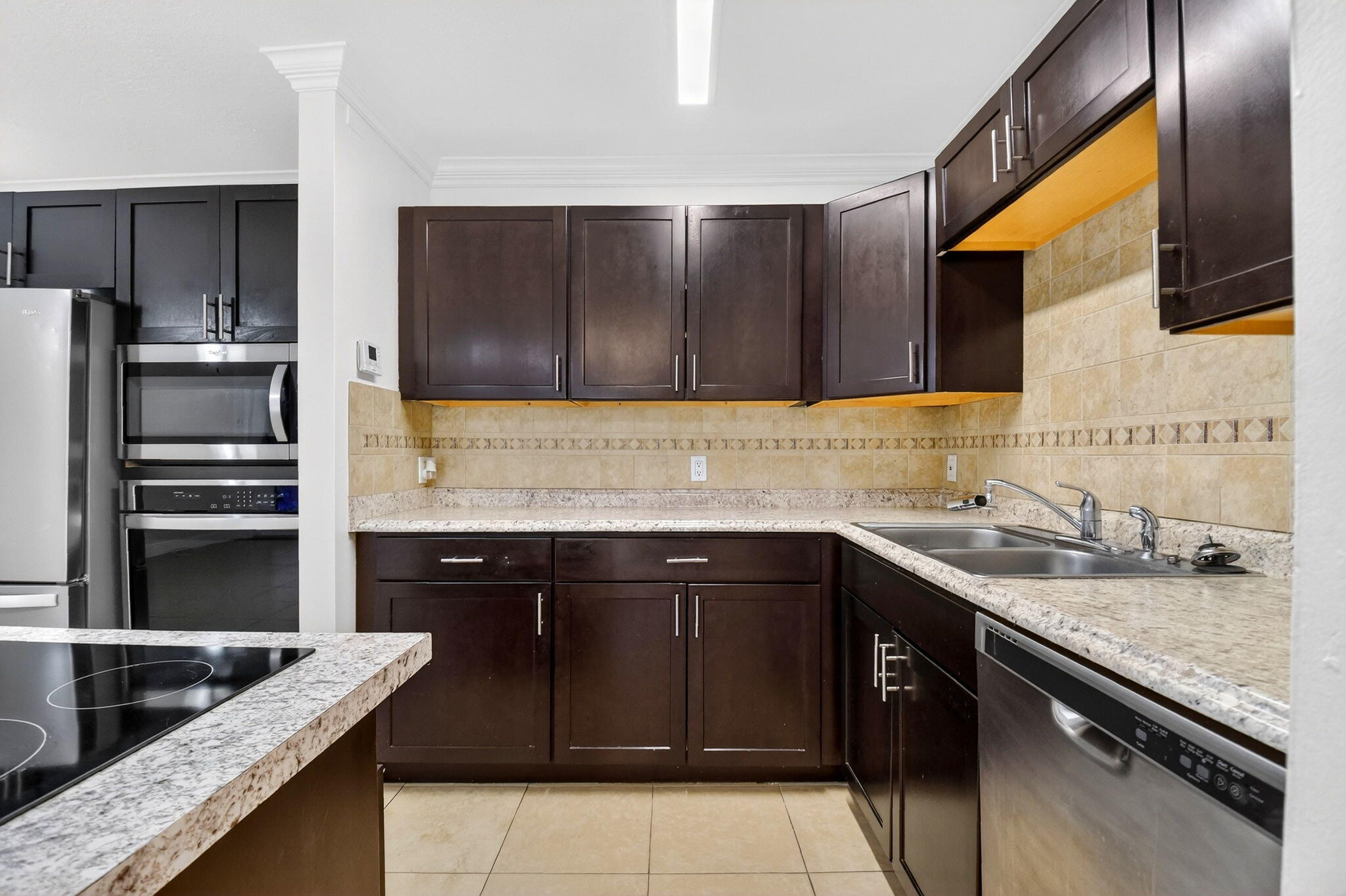 CROSSINGS OF BOYNTON BEACH CONDO - Residential