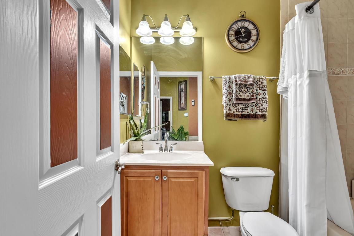 HAMPTON HILLS CONDO - Residential