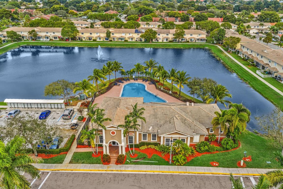 HAMPTON HILLS CONDO - Residential