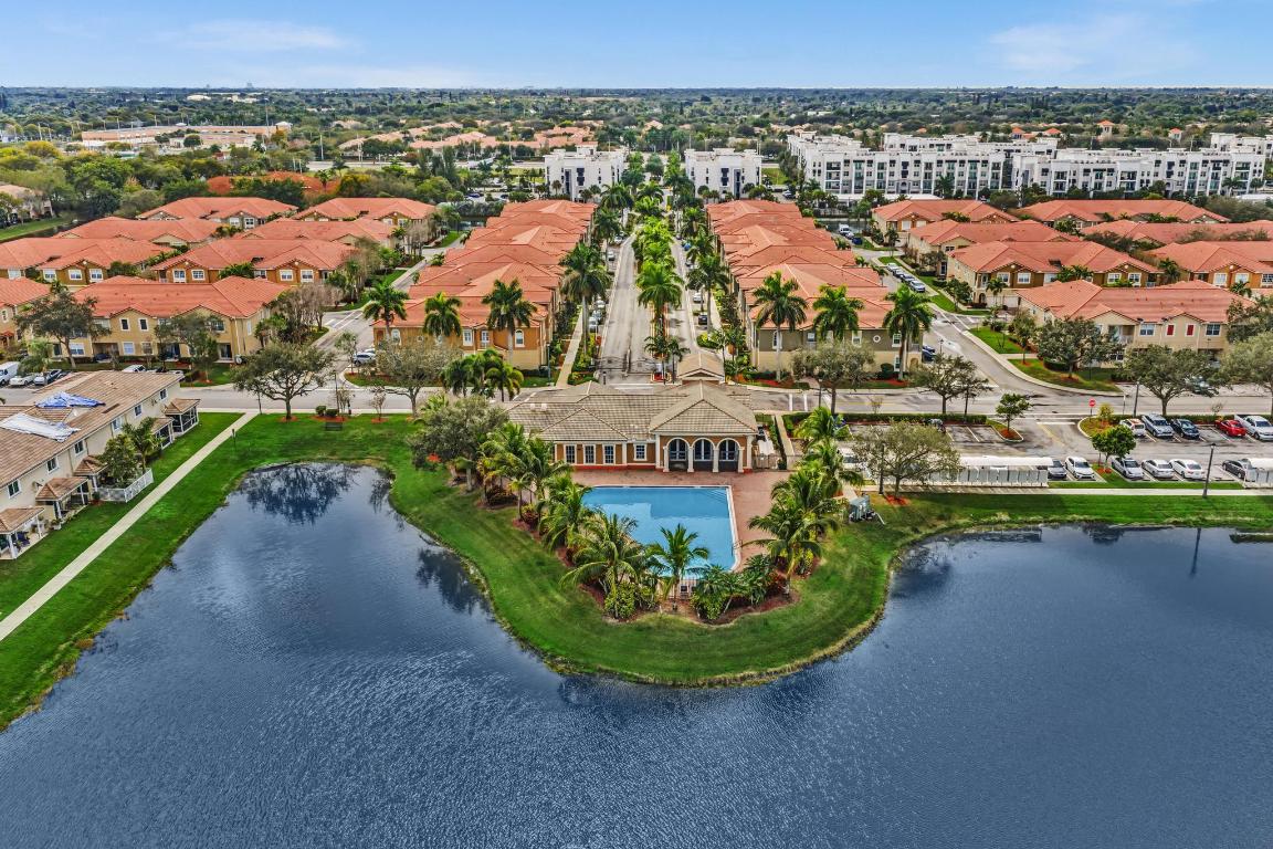 HAMPTON HILLS CONDO - Residential