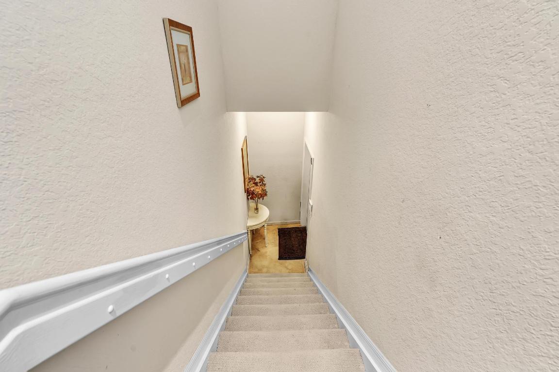 HAMPTON HILLS CONDO - Residential