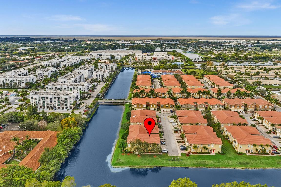 HAMPTON HILLS CONDO - Residential