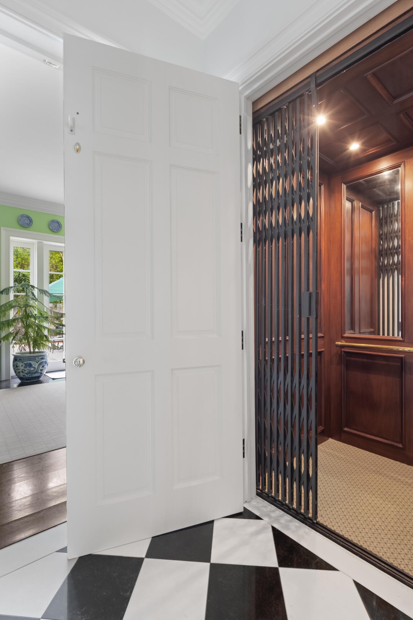 BOULEVARD ESTATES - Residential