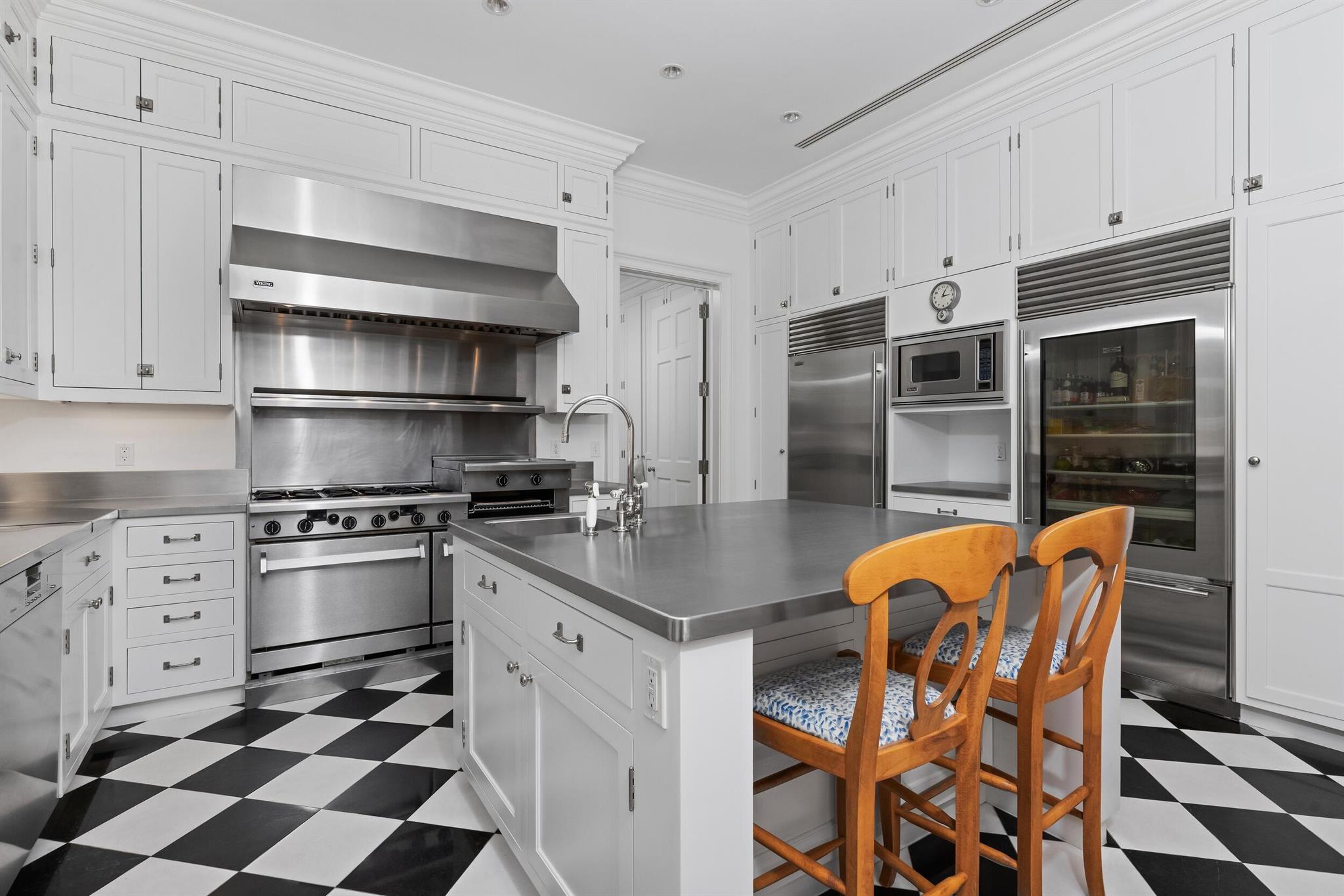 BOULEVARD ESTATES - Residential