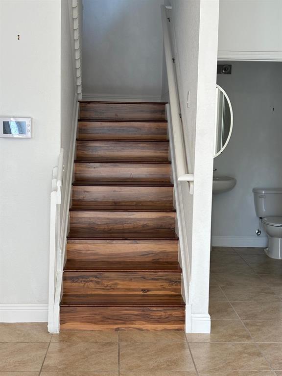 EDC ASSOCIATES PLAT - Residential Lease