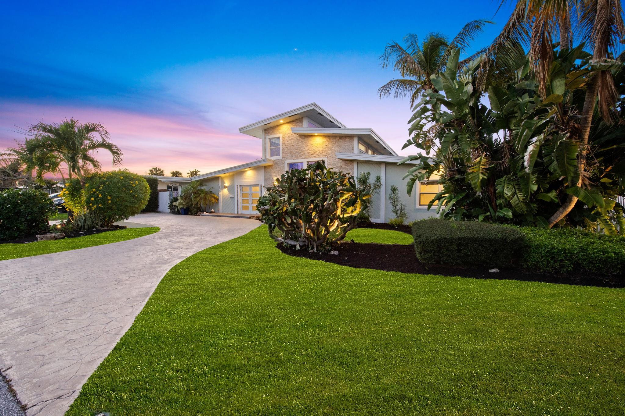 Lighthouse Point First Se - Residential