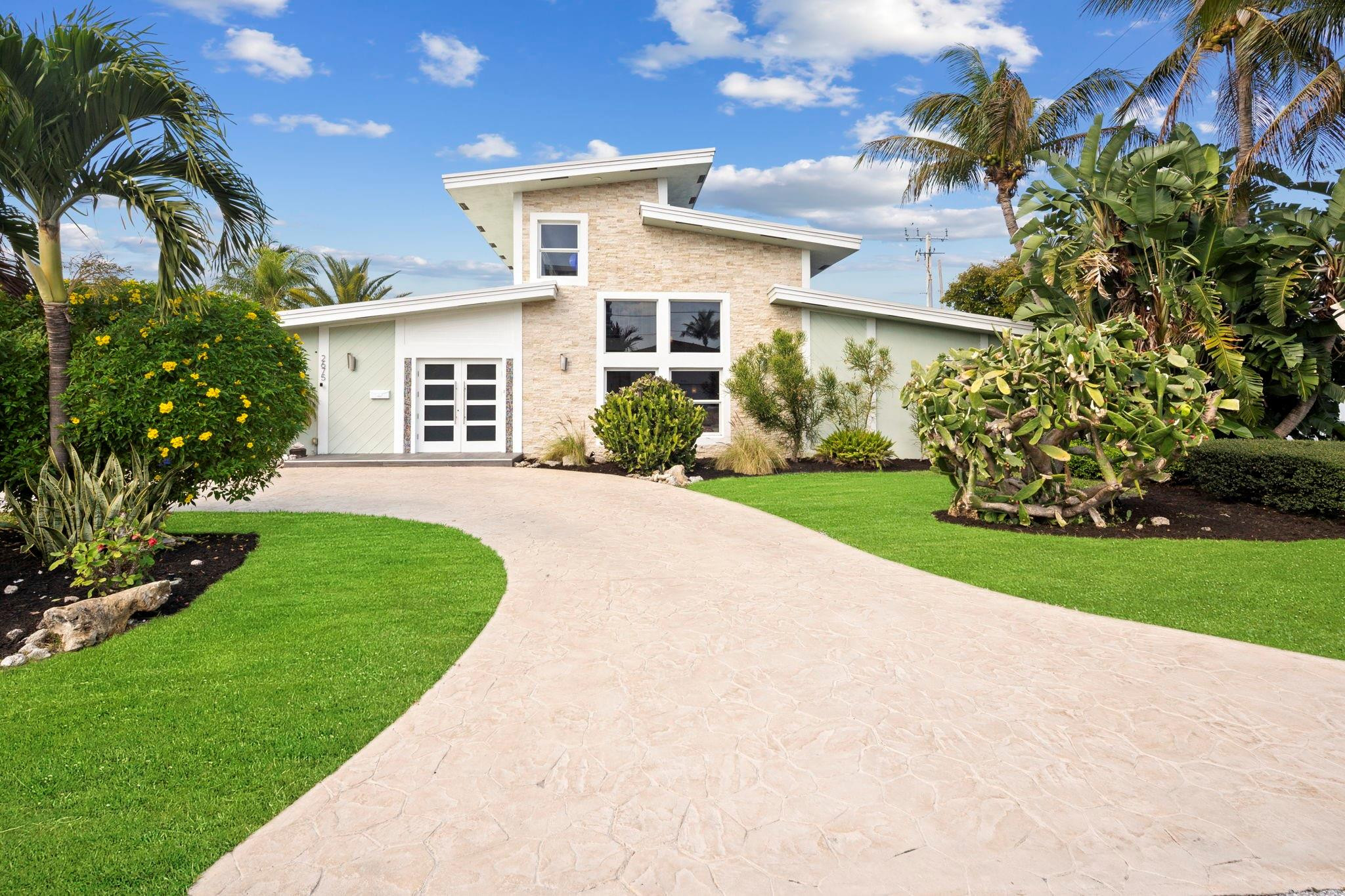 Lighthouse Point First Se - Residential