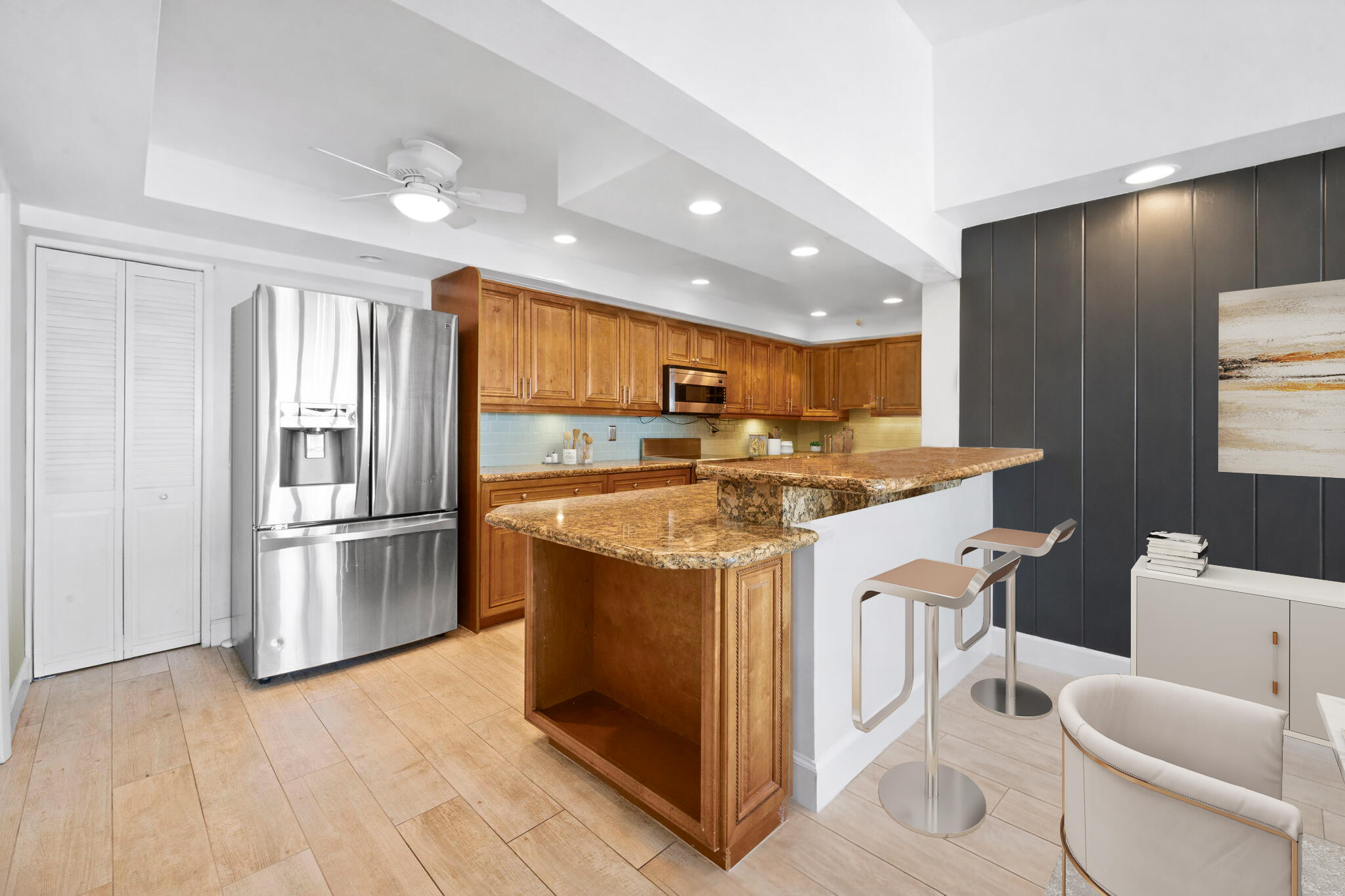 Lighthouse Point First Se - Residential