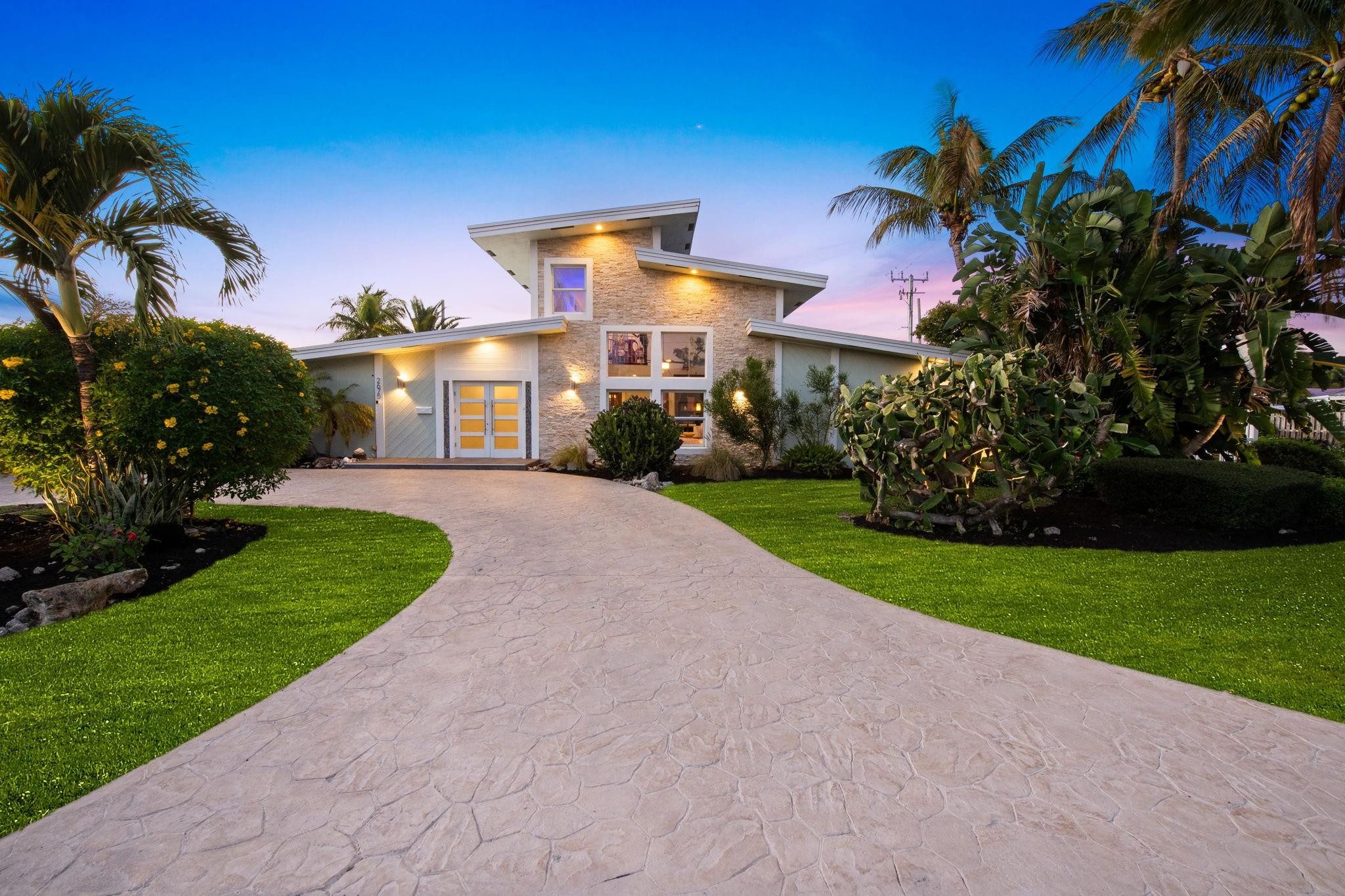 Lighthouse Point First Se - Residential