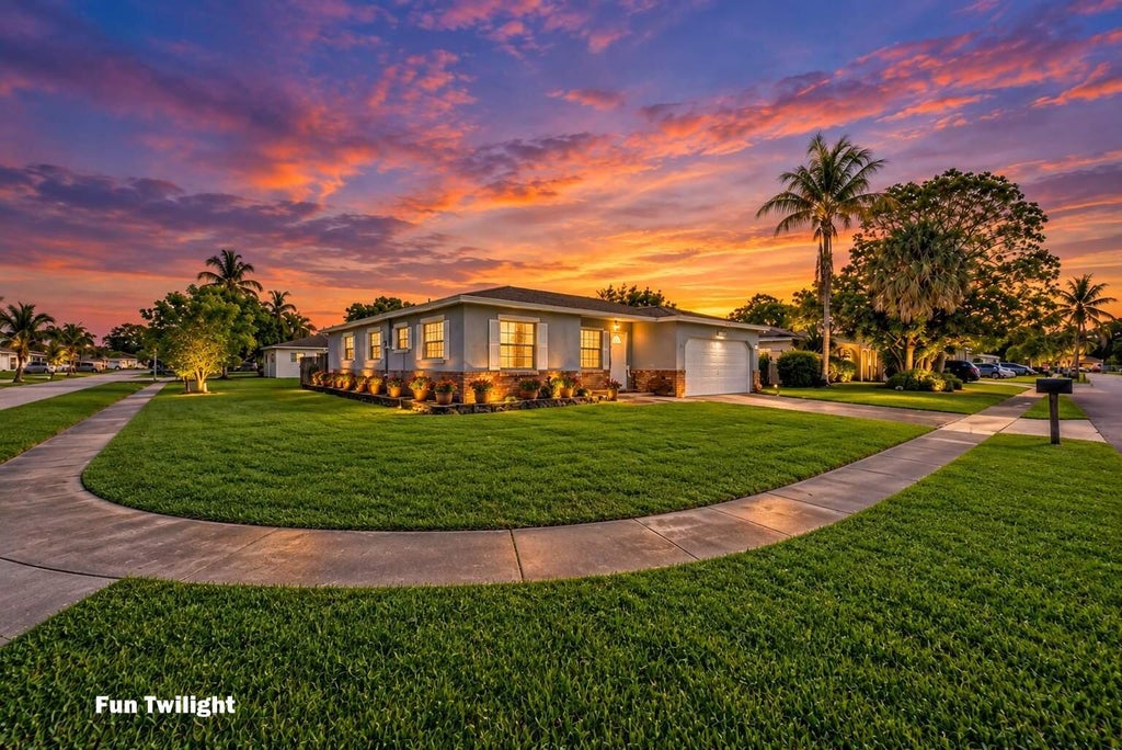 Photo of 10941 GALLERY Street, Boca Raton, FL 33428 (MLS # B26073346)