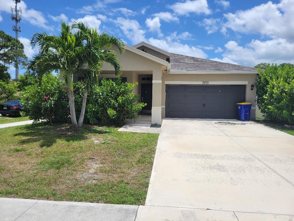 Photo of 3970 SE Lee St, Stuart, FL 34997 (MLS # F10395689)