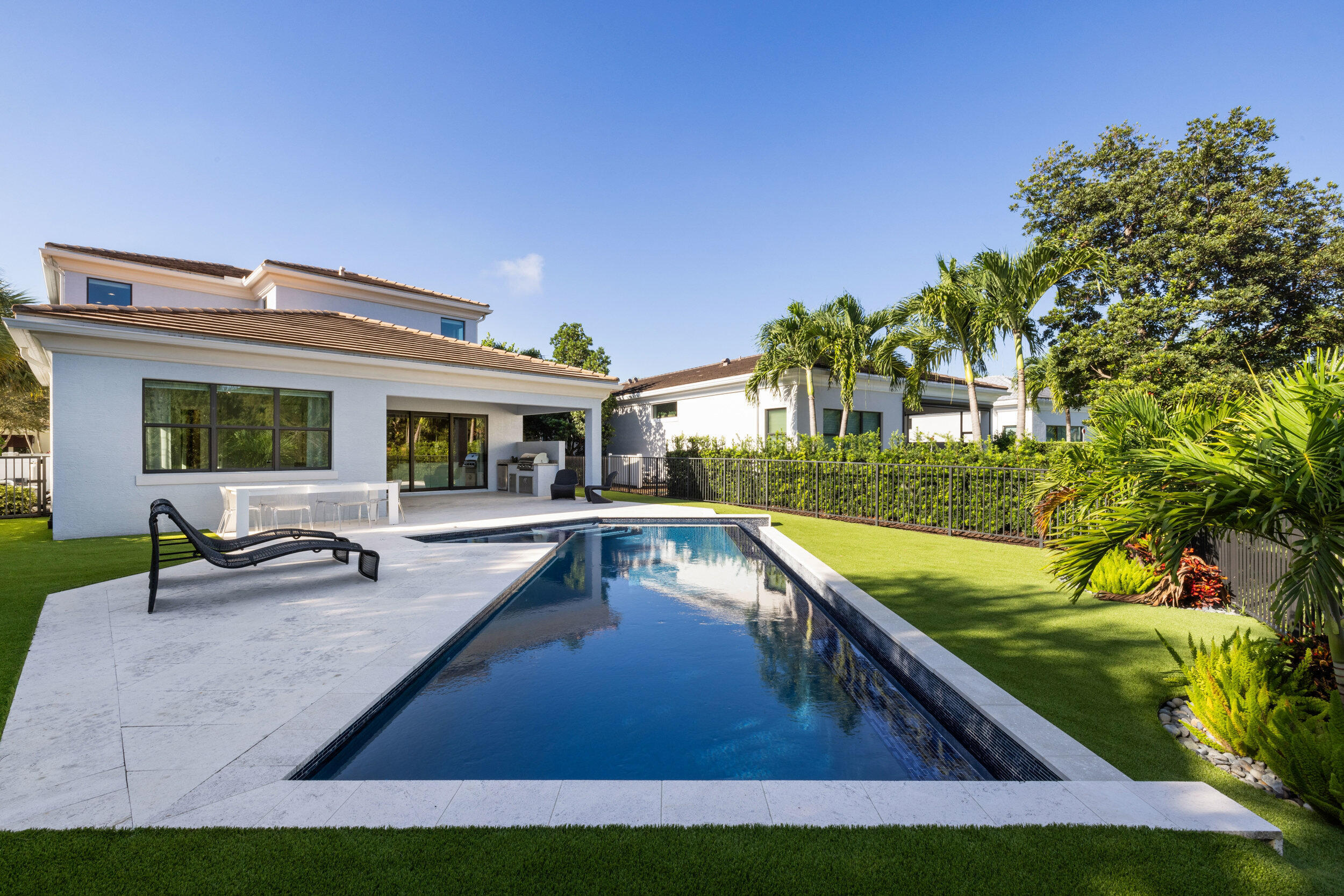 ARTISTRY - Residential